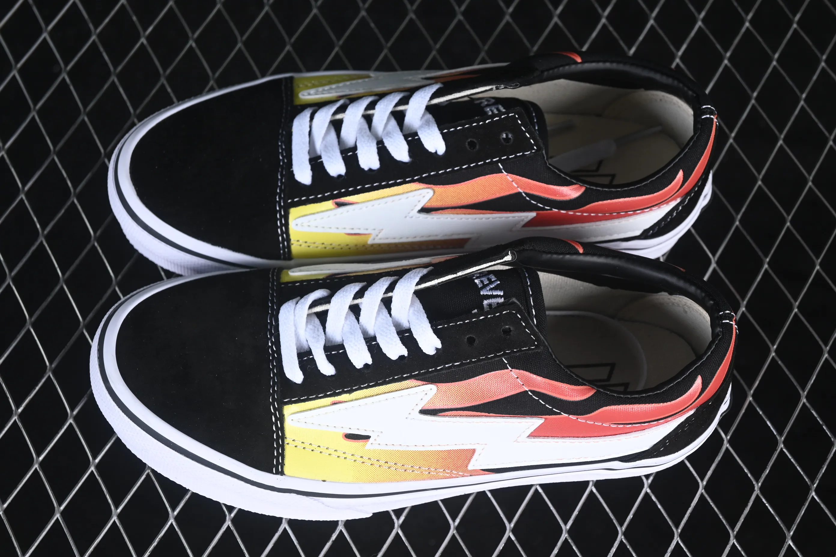 All categories Vans Vans series Vans Low Vans low-top Revenge x Storm Old Skool Lightning joint low-top casual sneakers Black Flame